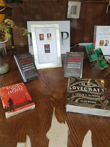 Book Store «Centuries & Sleuths Bookstore», reviews and photos, 7419 Madison St, Forest Park, IL 60130, USA