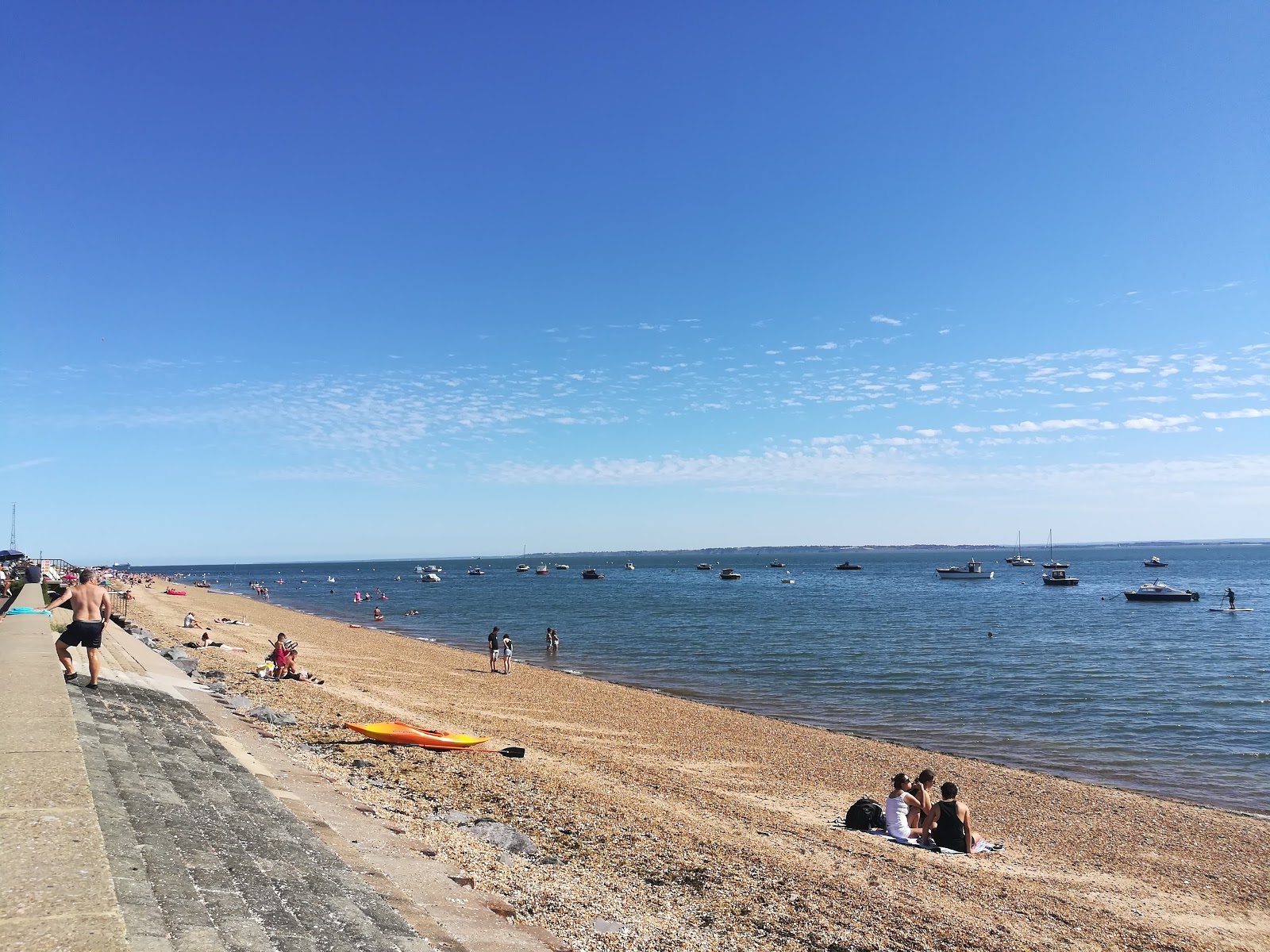 Φωτογραφία του Shoebury beach με ψιλά βότσαλα επιφάνεια