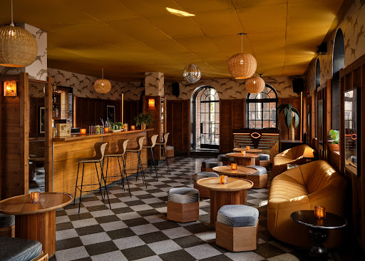 Photo of Broken Shaker at Freehand New York