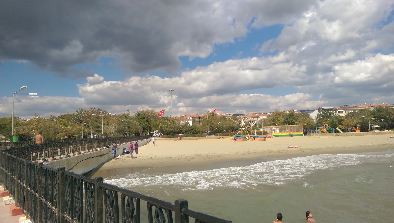 Sarkoy beach II'in fotoğrafı geniş plaj ile birlikte