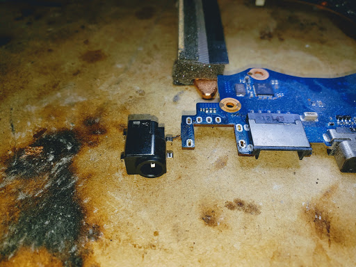 Cell Phone Store «Cell N Comp Repairs», reviews and photos, 6314 N Western Ave, Chicago, IL 60659, USA