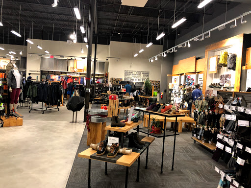 Camping Store «REI», reviews and photos, 7531 North Point Pkwy, Alpharetta, GA 30022, USA