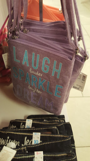 Shoe Store «New Balance», reviews and photos, 13307 Hall Rd, Utica, MI 48315, USA