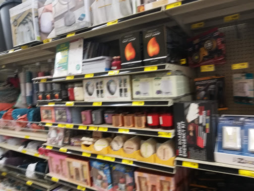 Grocery Store «Grocery Outlet Bargain Market», reviews and photos, 1130 Chester Pike, Sharon Hill, PA 19079, USA