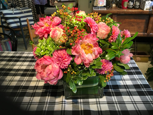 Florist «Annabel Green Flowers», reviews and photos, 28 Cannon Rd, Wilton, CT 06897, USA