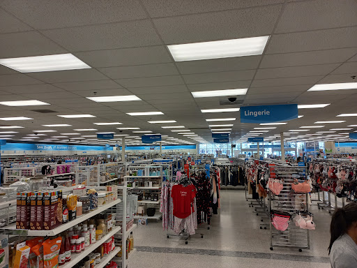 Shopping Mall «Winter Garden Village», reviews and photos, 3251 Daniels Rd, Winter Garden, FL 34787, USA