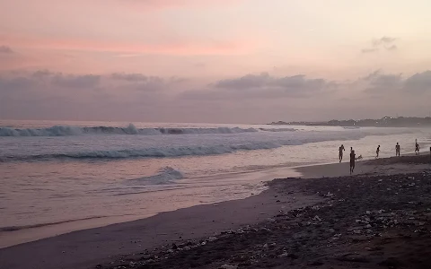 Titanic Beach image