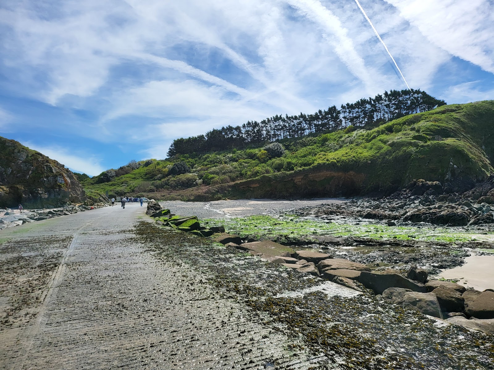 Photo de Jospinet Beach entouré de montagnes