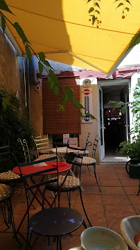 Atmosphère du Bistro Co Thé Café à Brantôme en Périgord - n°4