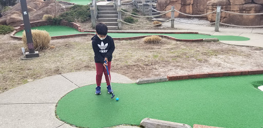 Golf Course «Heartland Golf Park», reviews and photos, 1200 Long Island Ave, Brentwood, NY 11717, USA