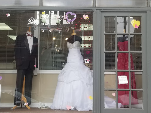 Sue Ames Bridal Outlet, 202 N 10th St, Allentown, PA 18102, USA, 