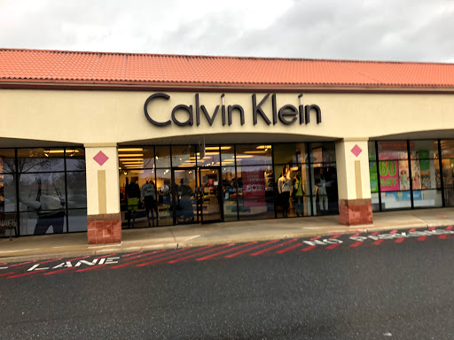 Calvin Klein, 135 Outlet Square, Hershey, PA 17033, USA, 