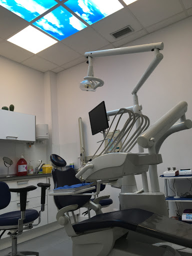 ULLOA Clínica dental en Burlada, Pamplona