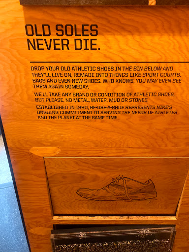 Running Store «Nike Running Eugene», reviews and photos, 135 Oakway Rd, Eugene, OR 97401, USA