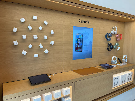 Computer Store «Apple Waterside Shops», reviews and photos, 5555 Tamiami Trail N, Naples, FL 34108, USA