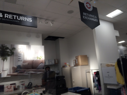 Cosmetics Store «SEPHORA inside JCPenney», reviews and photos, 31510 Gratiot Ave, Roseville, MI 48066, USA