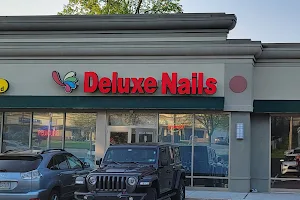Deluxe Nails image
