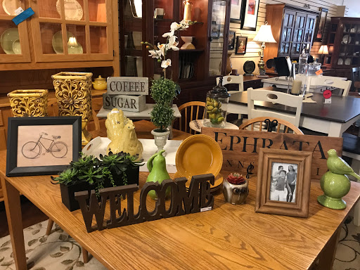 Used Furniture Store «Hometown Refurnishing», reviews and photos, 24 E Main St, Ephrata, PA 17522, USA