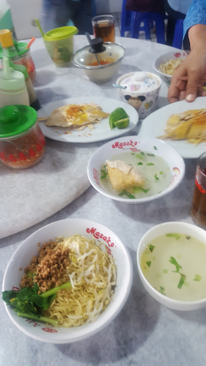 Mie Teddy - Jl. Ikan Bawal No.181, Tlk. Betung, Kec. Telukbetung Selatan, Kota Bandar Lampung, Lampung 35211, Indonesia