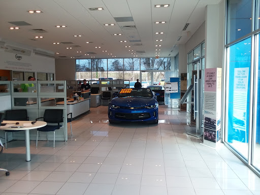 Chevrolet Dealer «Country Chevrolet», reviews and photos, 11 E Lee Hwy, Warrenton, VA 20186, USA