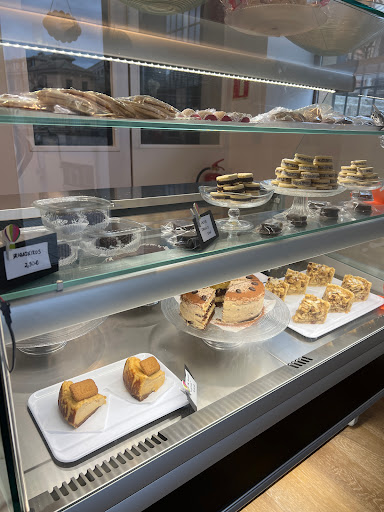 Dulces Vuelos en Segovia, Segovia