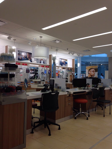 LensCrafters image