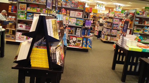 Book Store «Barnes & Noble», reviews and photos, 735 Haywood Rd, Greenville, SC 29607, USA