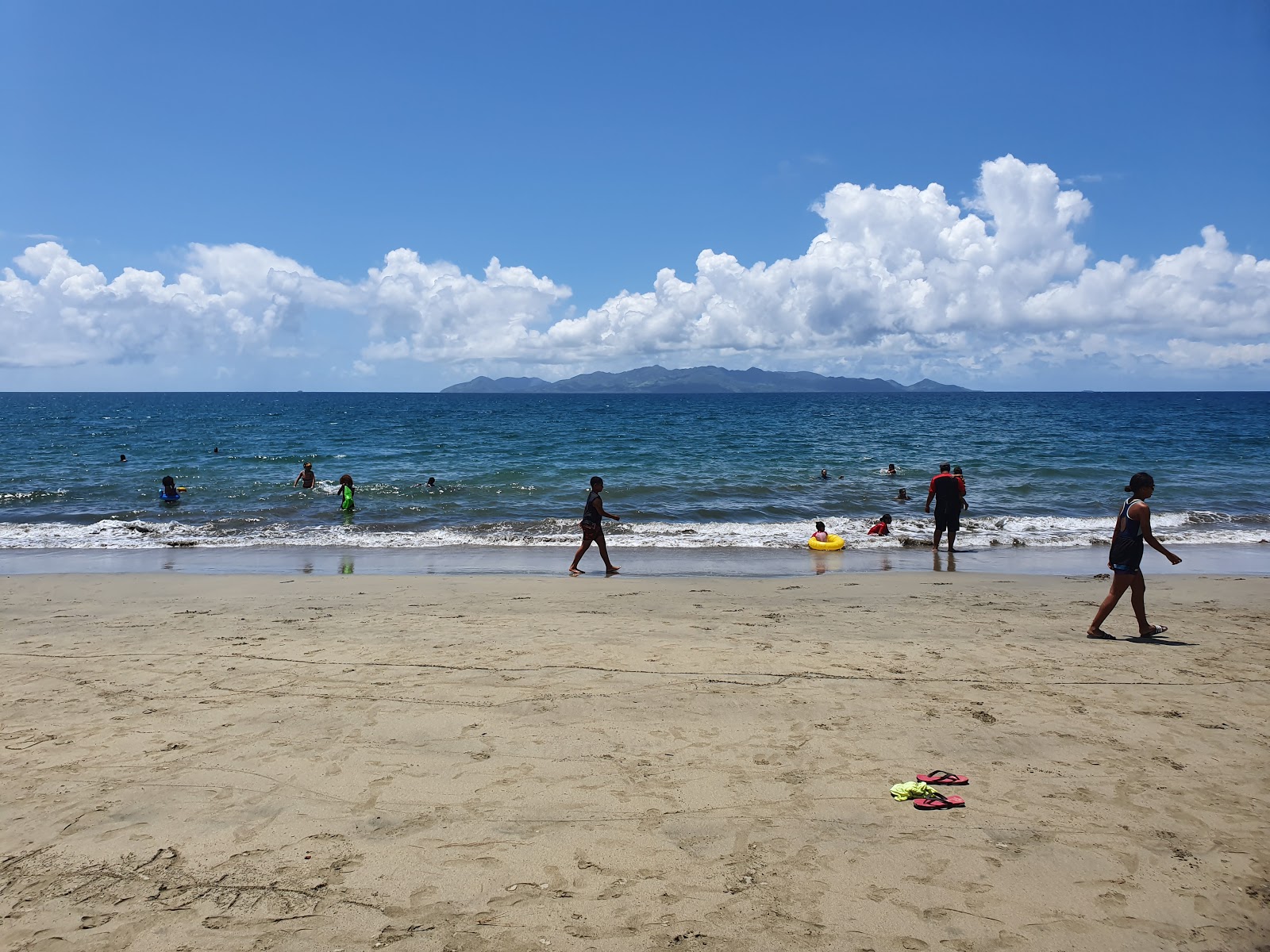 Fotografija Pacific Harbour z dolga ravna obala