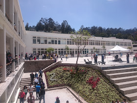 Colegio Experimental 24 de Mayo