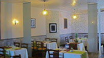 Atmosphère du Restaurant Hôtel Café La Charrette à Neuvy-Saint-Sépulchre - n°1