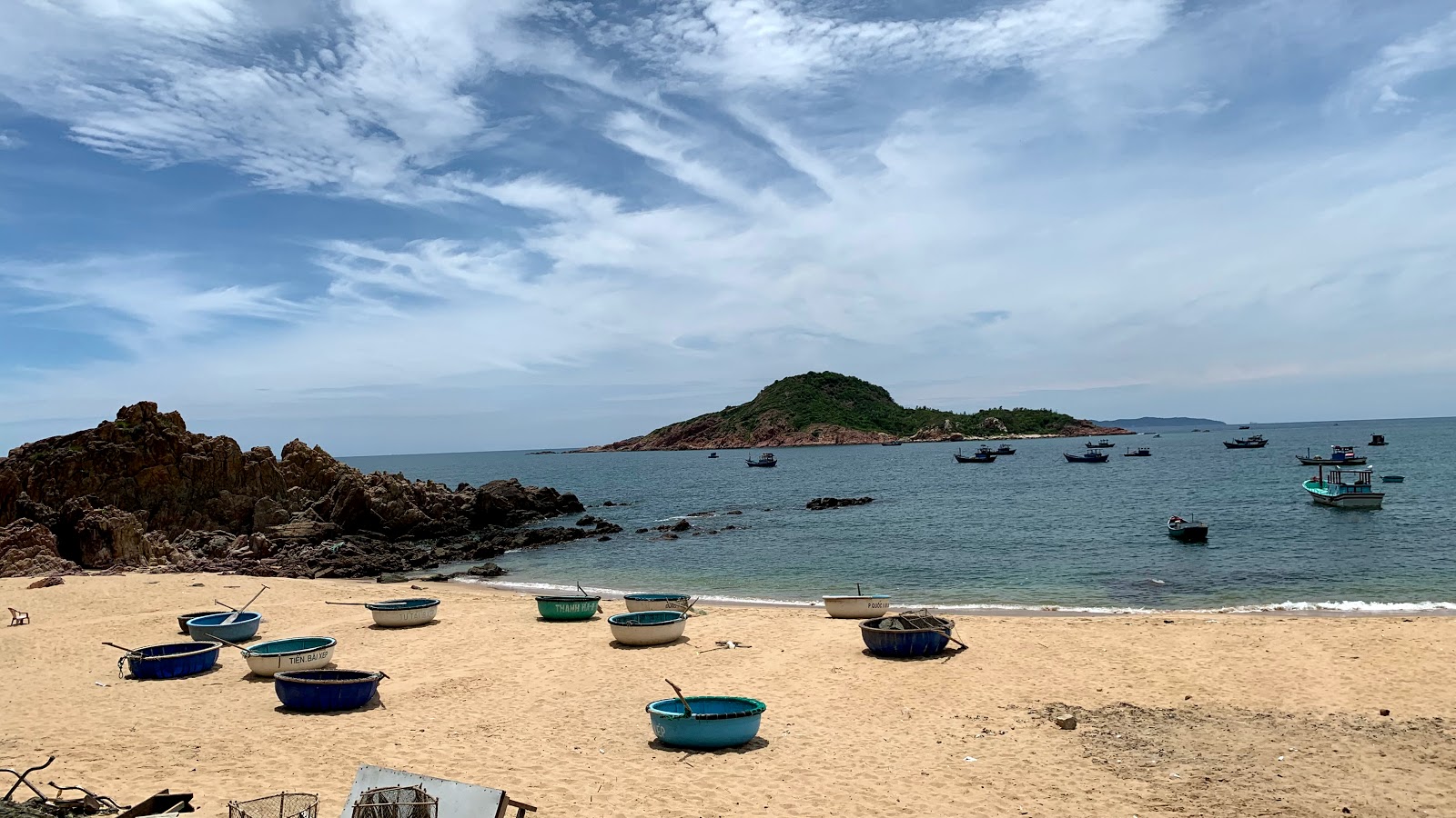 Foto di Bai Xep Beach con costa lunga e dritta