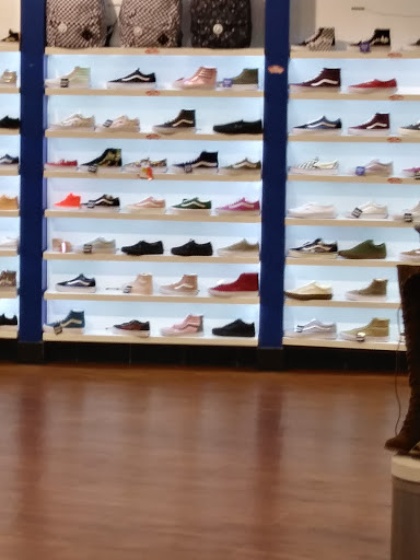 Shoe Store «Shiekh Shoes», reviews and photos, 7215 Stockton Blvd, Sacramento, CA 95823, USA