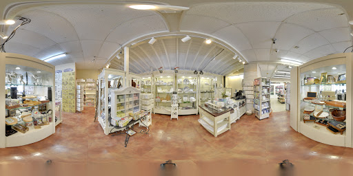 Paint Store «Miami Home Centers, Benjamin Moore Paint Center, South Miami», reviews and photos, 7325 SW 57th Ave, South Miami, FL 33143, USA