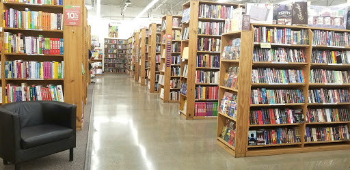 Book Store «Half Price Books», reviews and photos, 3185 Princeton Rd, Hamilton, OH 45011, USA