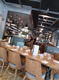 Atmosphère du Restaurant CAFE EMILE à Boulogne-Billancourt - n°17