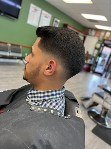 Barber Shop «T&T Barbershop», reviews and photos, 2215 S Federal Hwy, Fort Lauderdale, FL 33316, USA