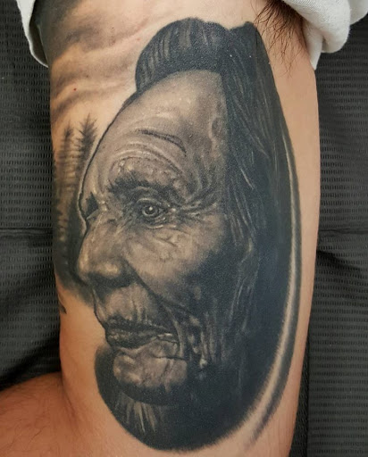 Tattoo Shop «Regeneration Tattoo Gallery», reviews and photos, 205 Griffin Bell Dr, Hopkinsville, KY 42240, USA