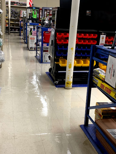 Hardware Store «Harbor Freight Tools», reviews and photos, 374 Mall Cir Dr, Monroeville, PA 15146, USA