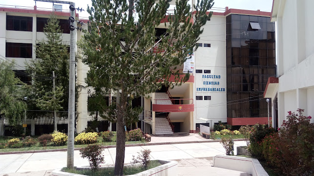 Opiniones de Facultad de Ciencias Empresariales en Huancavelica - Universidad