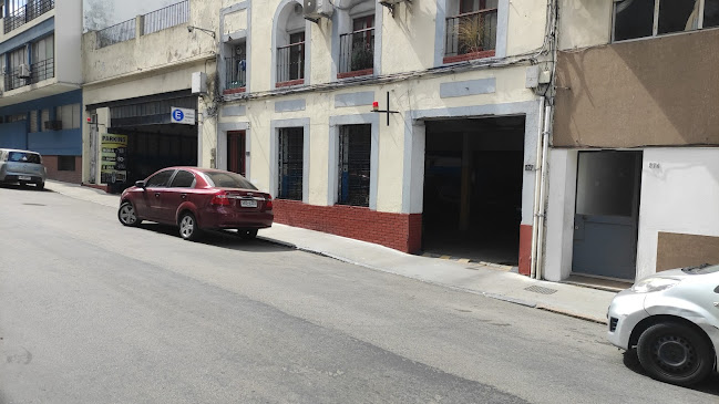 Opiniones de Parking Iberia Brecha en Montevideo - Aparcamiento