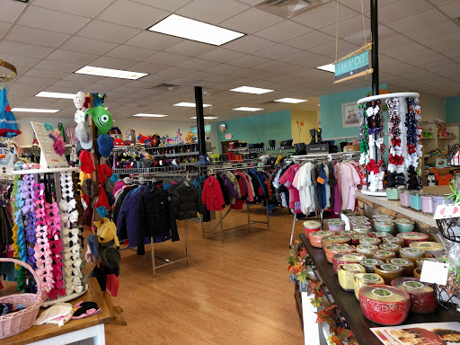 Consignment Shop «Little Sprouts Boutique - Resale Shop», reviews and photos, 6208 Tylersville Rd, Mason, OH 45040, USA