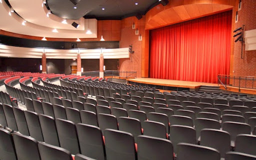 Performing Arts Theater «South Milwaukee Performing Arts Center», reviews and photos, 901 15th Ave, South Milwaukee, WI 53172, USA