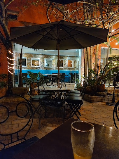Restaurante El Solar - Cl. 17 #7-27, Neiva, Huila, Colombia