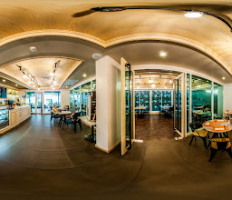 Citrus Sukhumvit 11 by Compass Hospitality photo