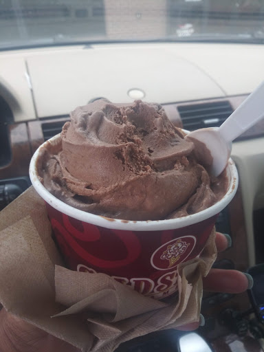 Ice Cream Shop «Cold Stone Creamery», reviews and photos, 1227 SW Wanamaker Rd Suite 100, Topeka, KS 66604, USA