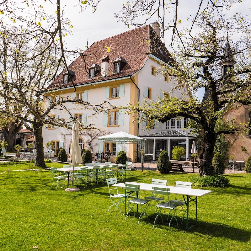 Schloss Ueberstorf Hotel / Restaurant