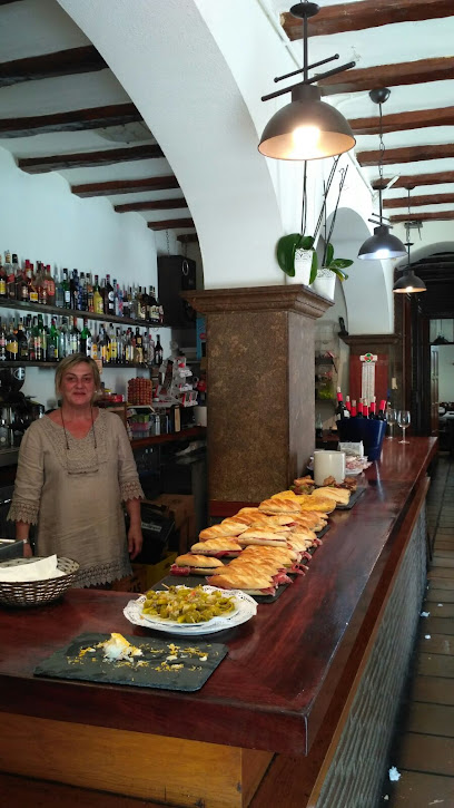 Bar Herriko Taberna - Auzoa, 10, 48499 Zubialde, Vizcaya, Spain