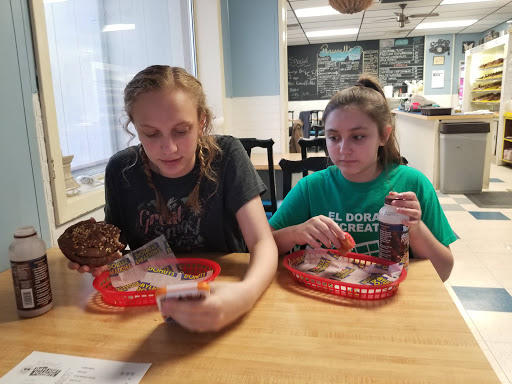 Donut Shop «Daylight Donuts», reviews and photos, 1243 W Central Ave, El Dorado, KS 67042, USA