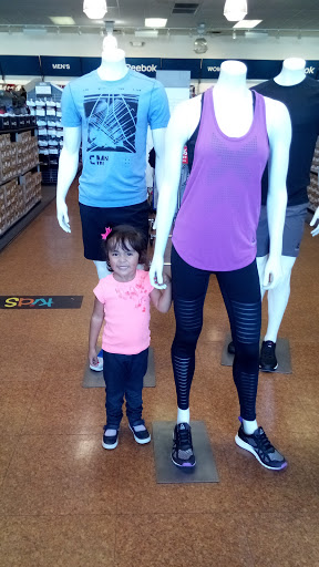 Shoe Store «Reebok Outlet», reviews and photos, 6974 Gateway Blvd E, El Paso, TX 79915, USA