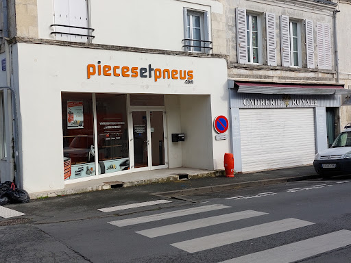 Photo 1 - Piecesetpneus Rochefort